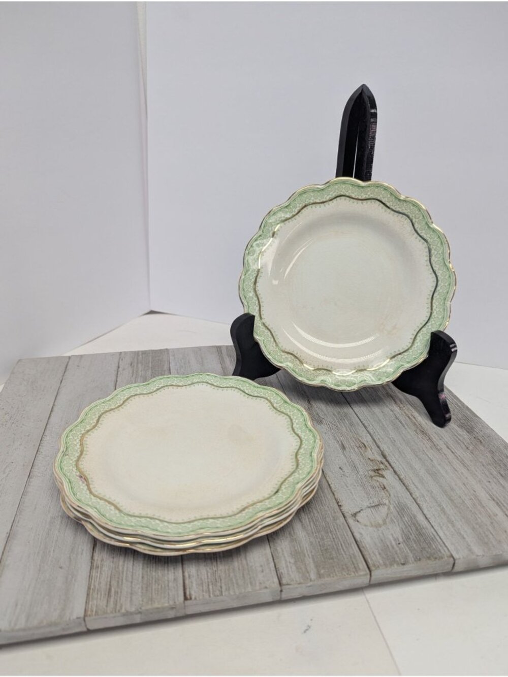 Johnson Bros Ruth #2 Salad Plates 7 1/4" Set of 4 Green Gold Bone China